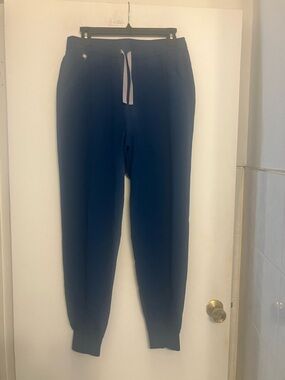 FIGS jogger scrub pants 4 pockets drawstring waistband sporty cuffs medium